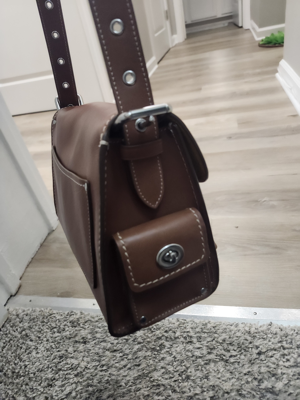 Coach Western Tabby - Picture 4 of 7